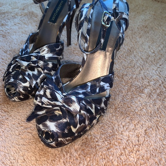 Steve Madden Heels - Picture 4 of 6